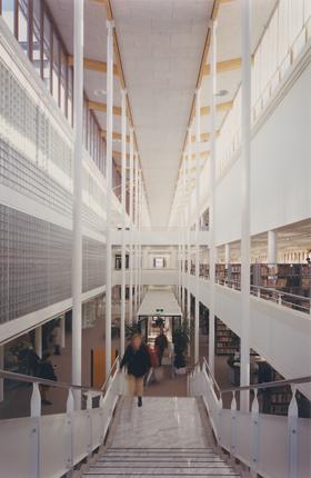 9124 - theater bibliotheek en stadhuis stadserf schiedam 1